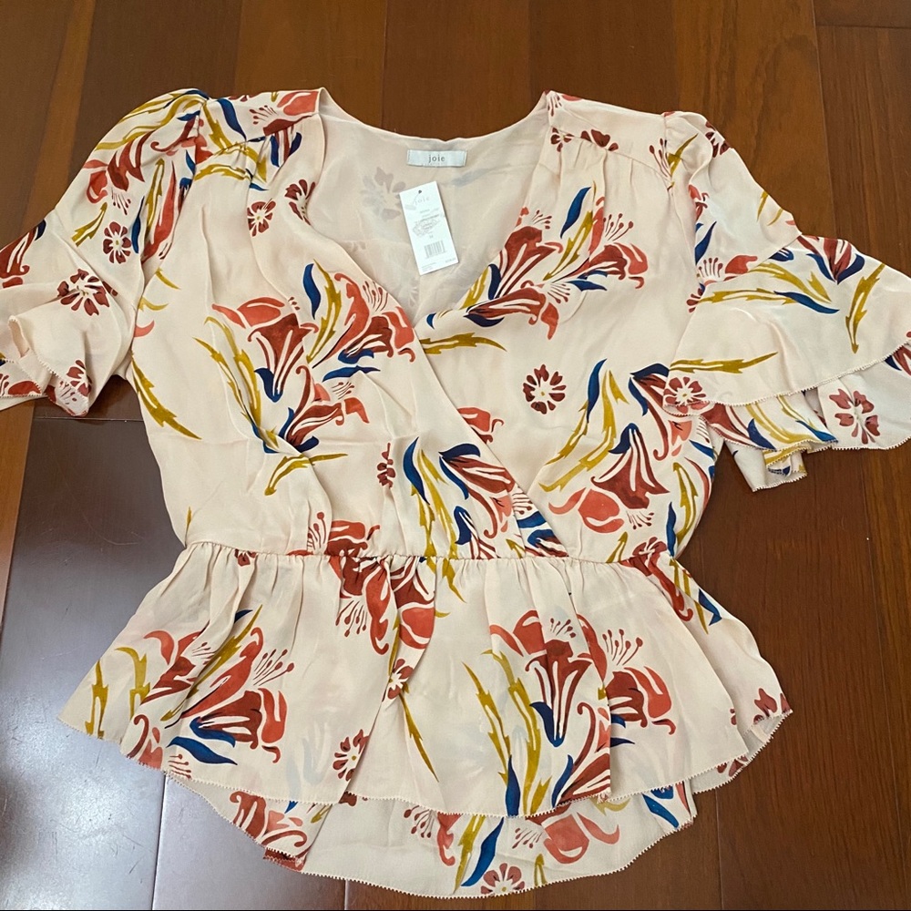 Floral Joie Surplice Top Size M
